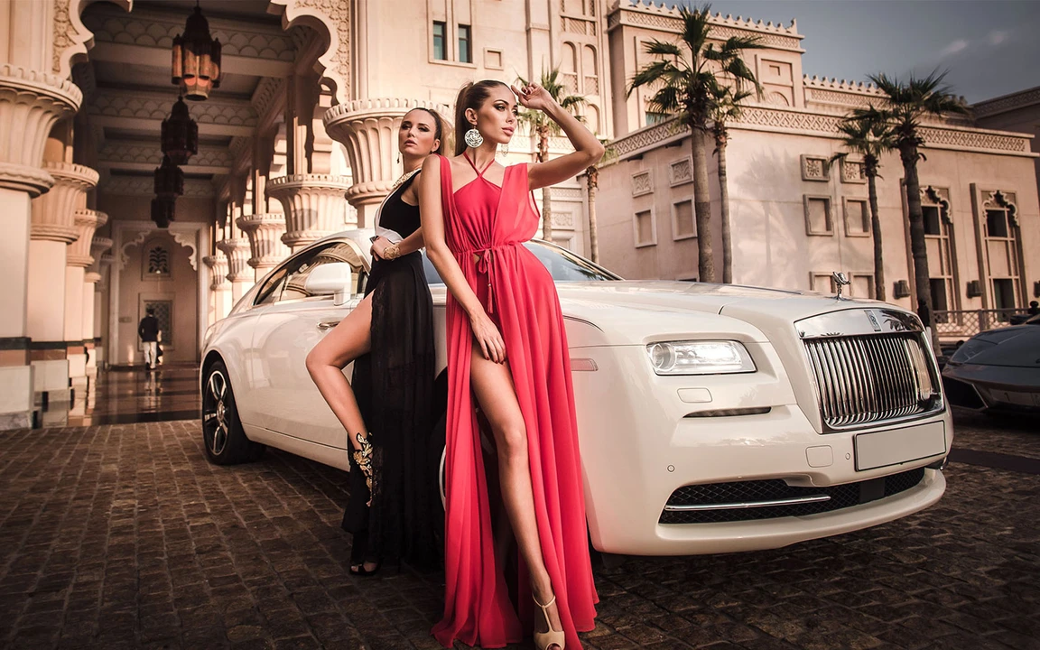 Luxury Meets Pleasure: The Art of Selecting an Escort in Dubai